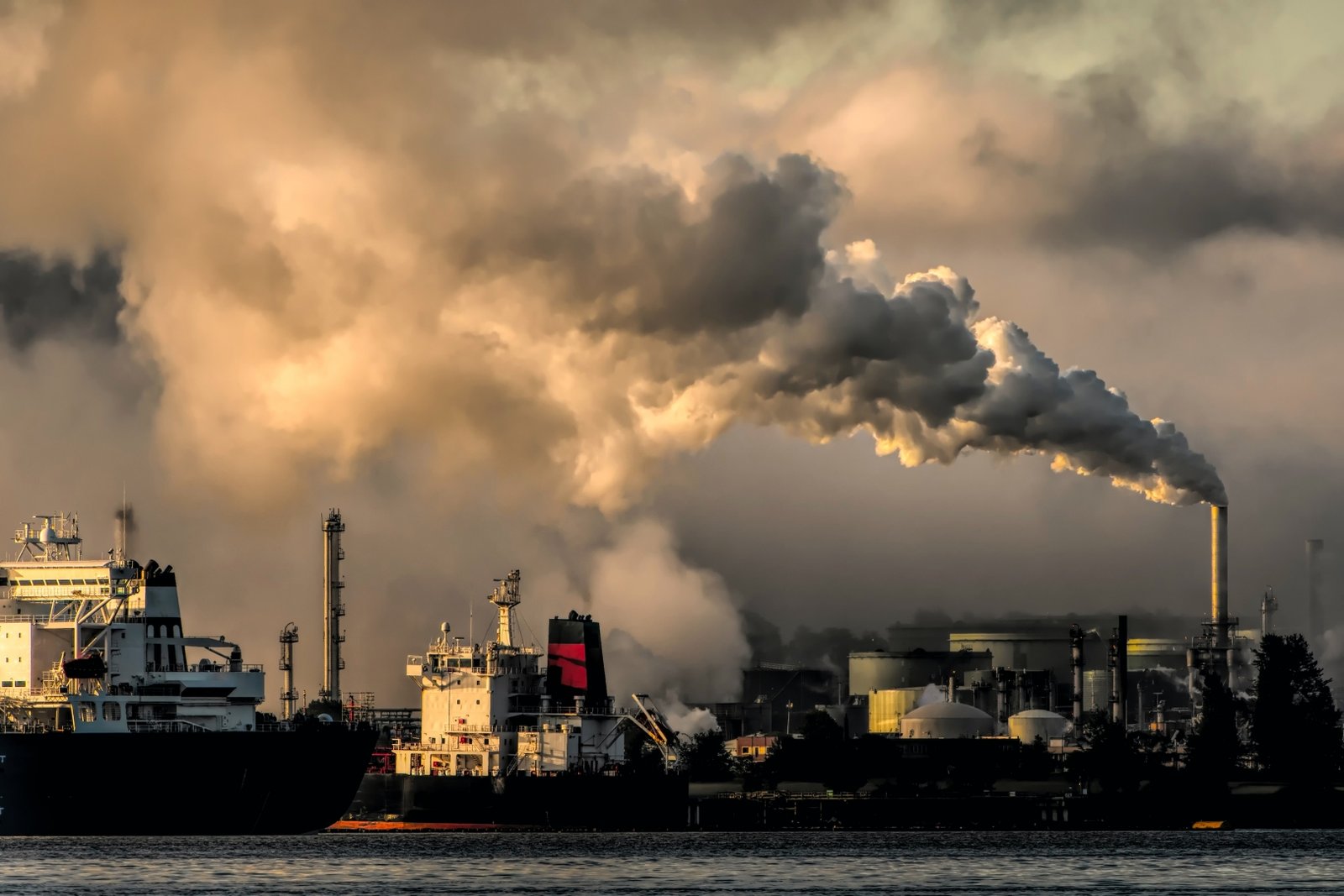what is air pollution